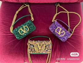Picture of Valentino Handbags _SKUfw168473864fw